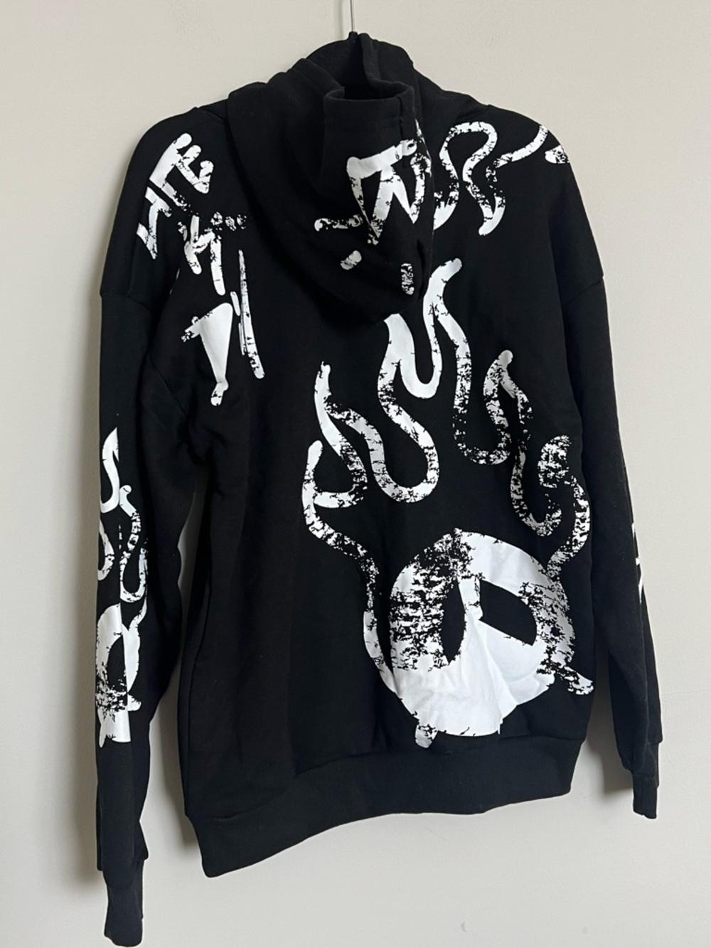 PacSun Black Graphic Streetwear Hoodie Size Medium Abstract Print Pullover - Picture 7 of 11